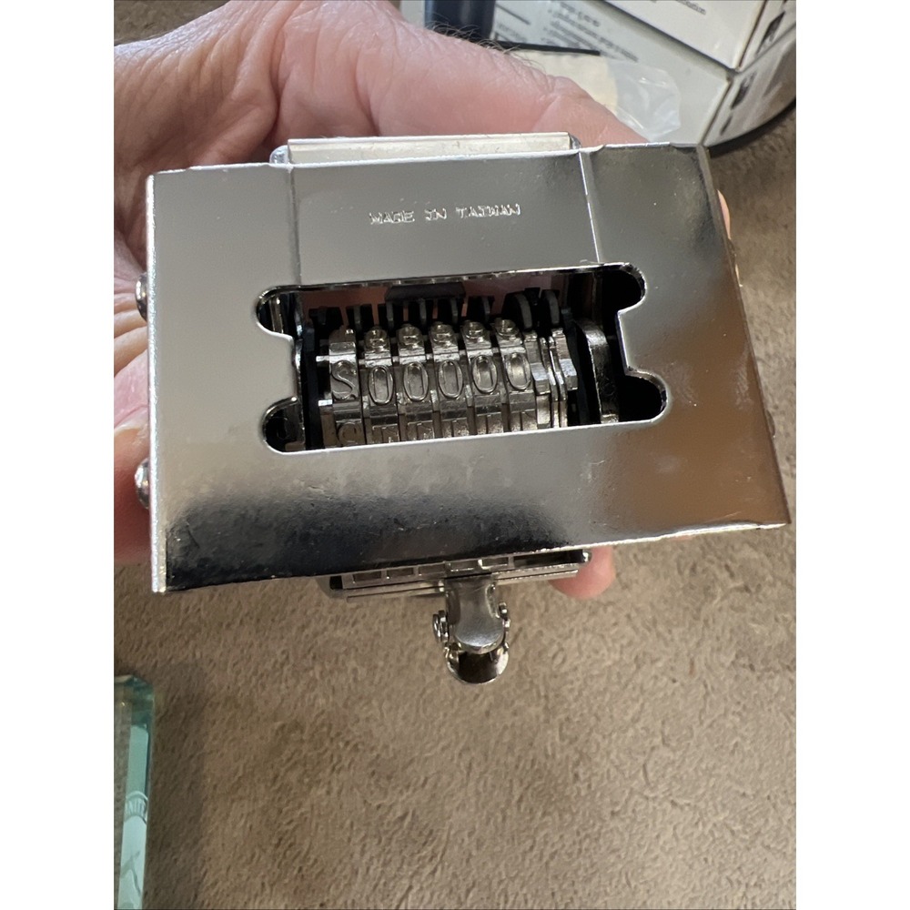 Bates Royall Automatic‎ Numbering Machine RNM 6-7 In Box With Manual and Ink - Picture 5 of 8